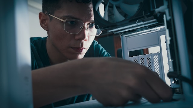 Geekzilla Tio Geek: A Complete Guide for Modern Tech Enthusiasts Geekzilla Tio Geek